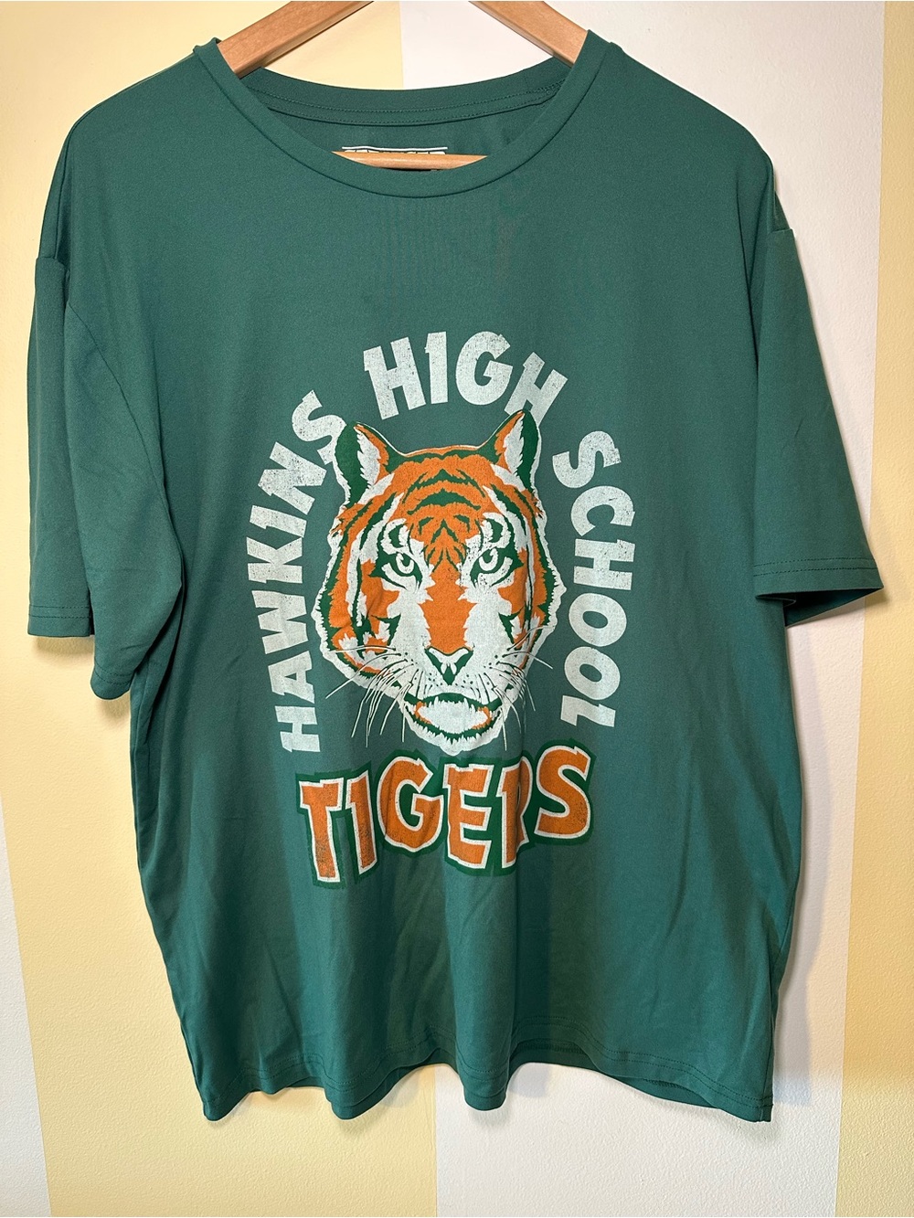 Green Short-Sleeve Graphic Tee with Tiger Emblem